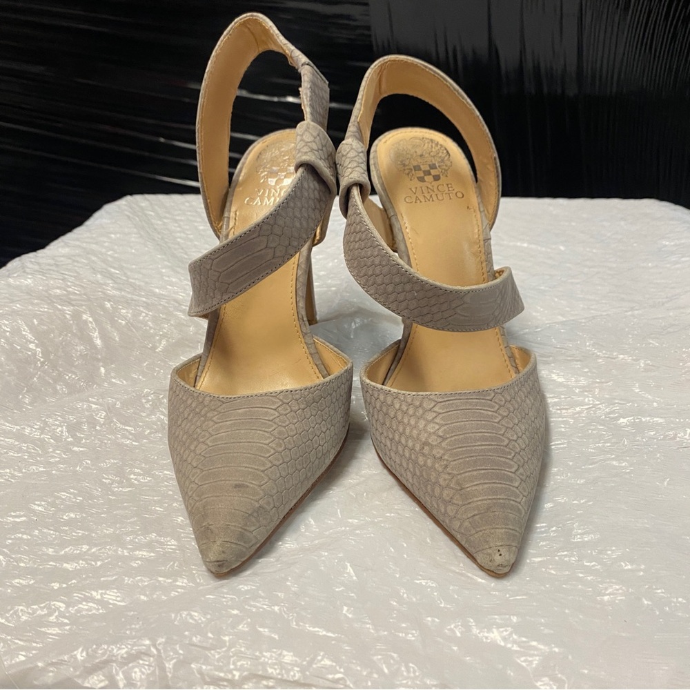 Vince Camuto Gray Taupe Pointed-Toe Slingback Pumps | Size 7.5
